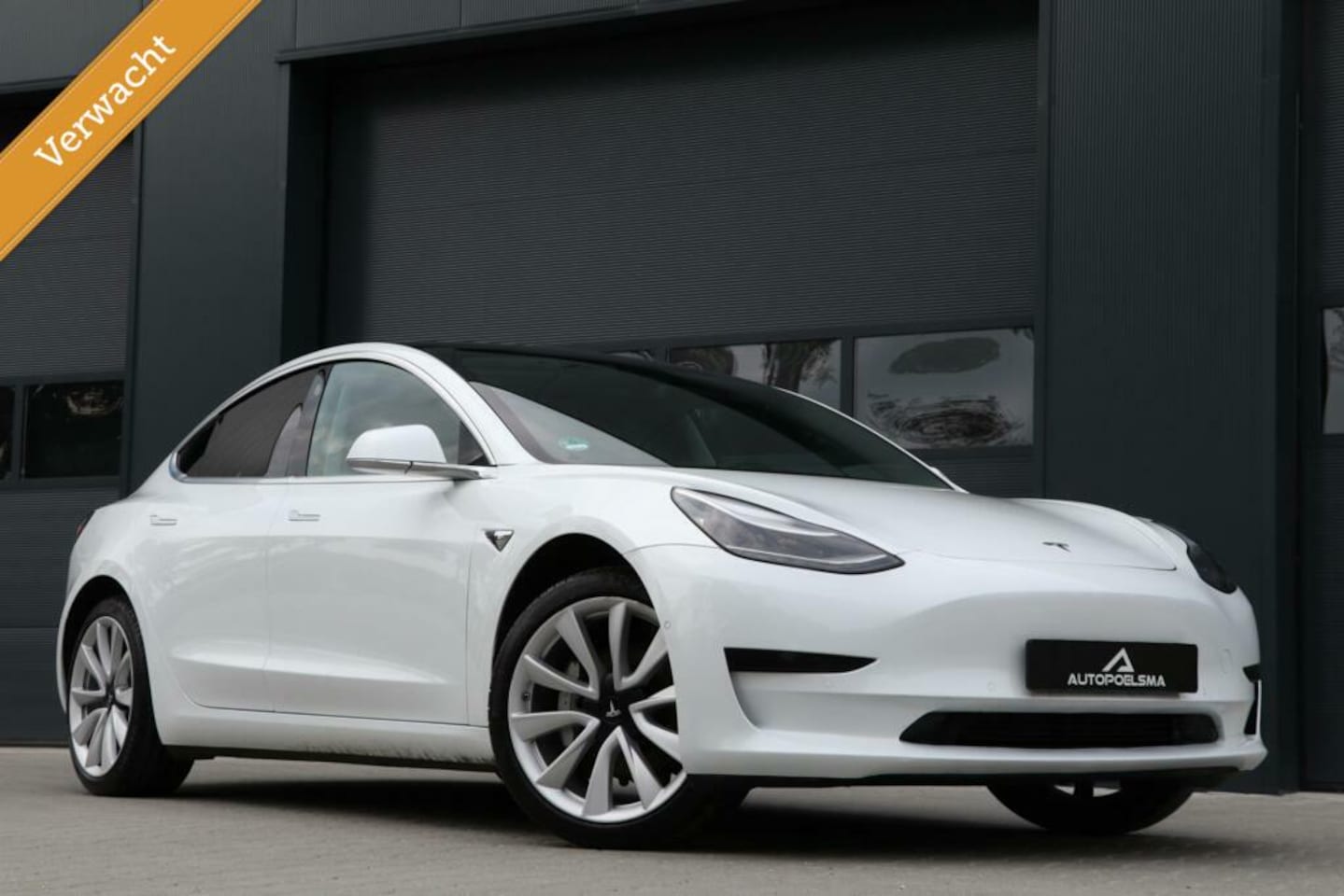 Tesla Model 3 - Standard RWD Plus 60 kWh Panodak 19Inch Velgen Leder 360Cam AutoPilot 66000KM BJ2019 - AutoWereld.nl