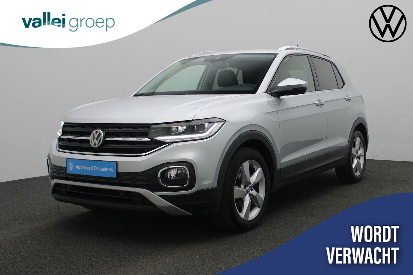 Volkswagen T-Cross - 1.0 TSI 115 pk DSG Style | Navigatie | Stoelverwarming | Leder/stof | Parkeersensoren voor - AutoWereld.nl