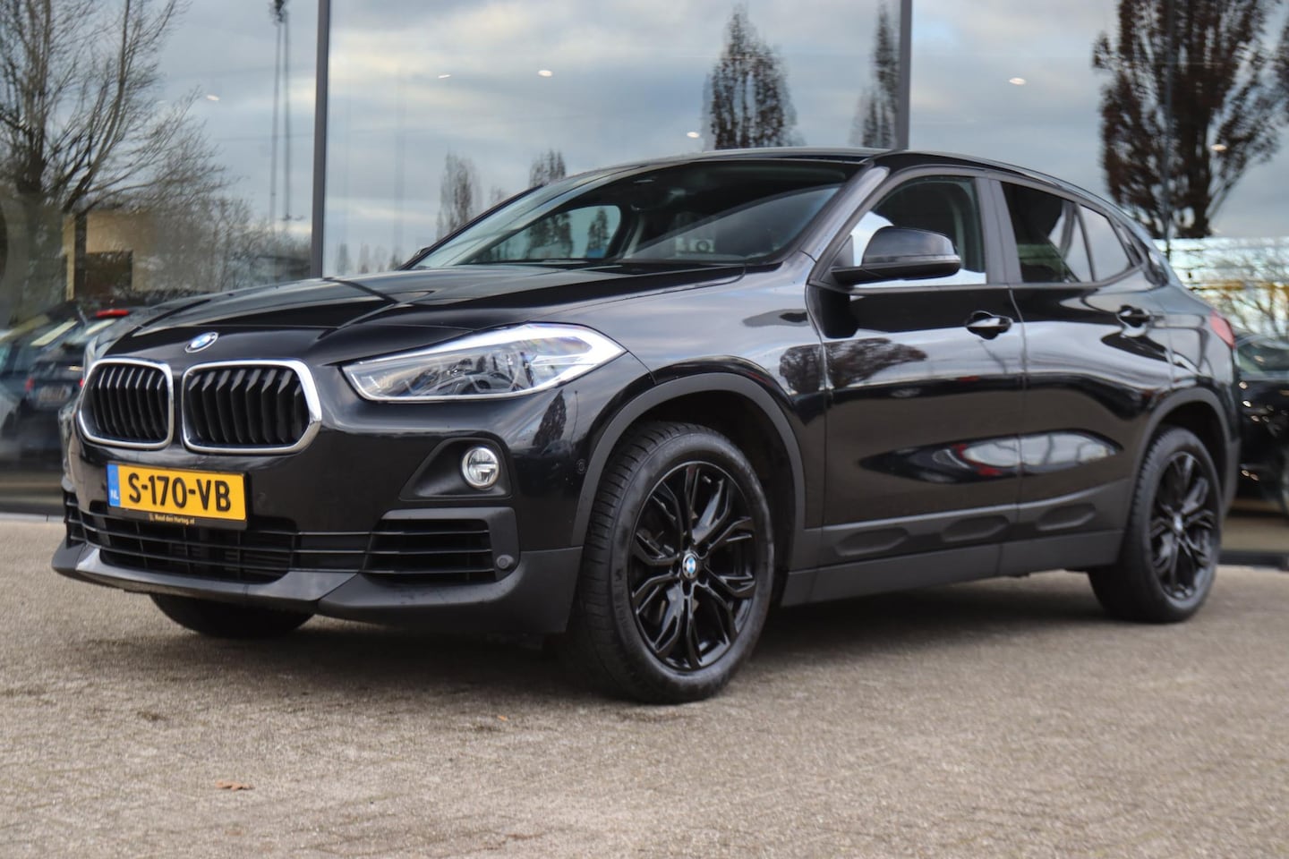 BMW X2 - sDRIVE18i HIGH EXECUTIVE | LED | LEDER | CRUISE | CLIMATE | PDC | BLUETOOTH | NAVI - AutoWereld.nl