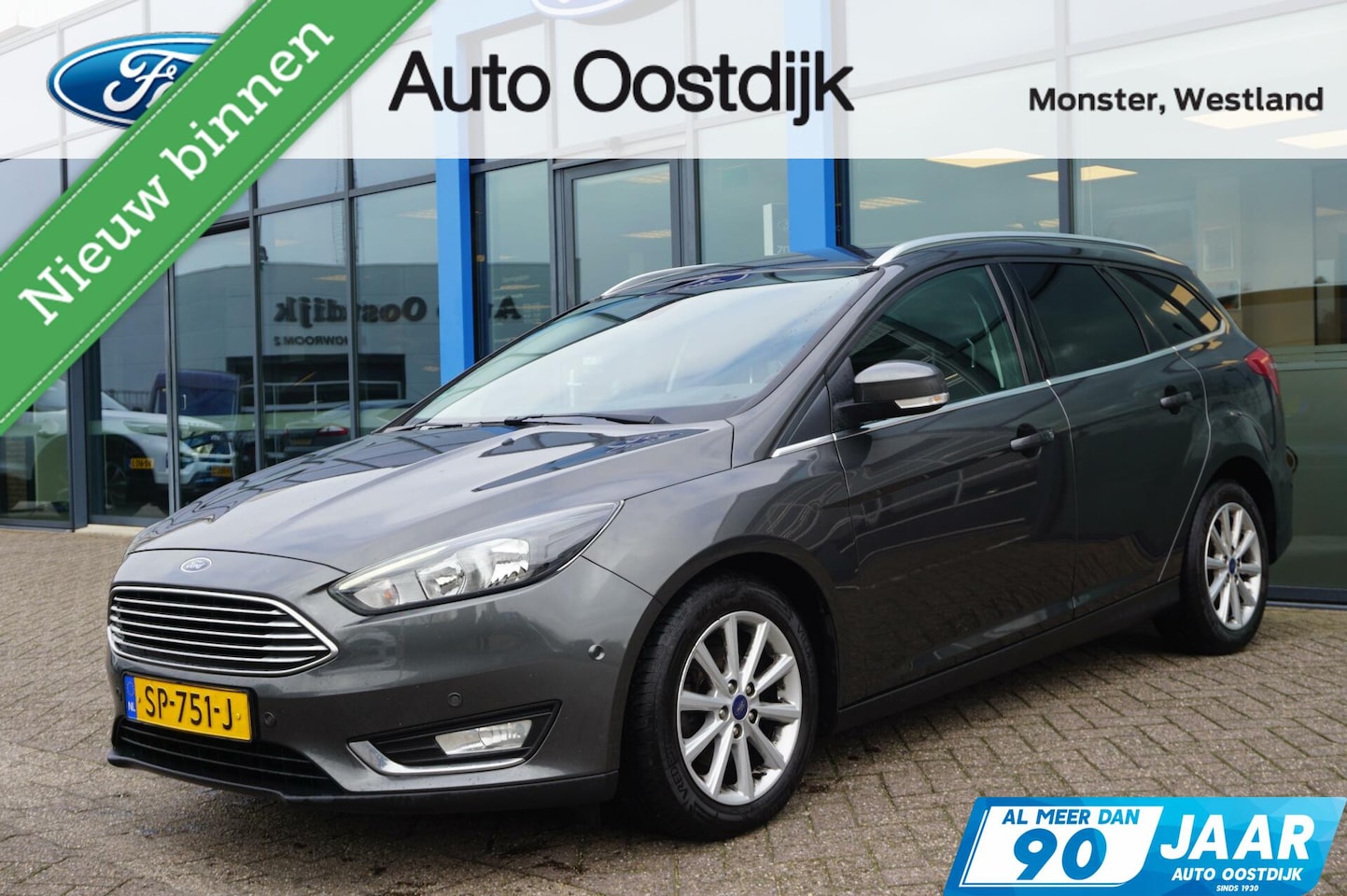 Ford Focus Wagon - 1.0 Titanium 125PK Winterpack Navi Carplay Parkeersensoren Climate Cruise Control Privacy - AutoWereld.nl