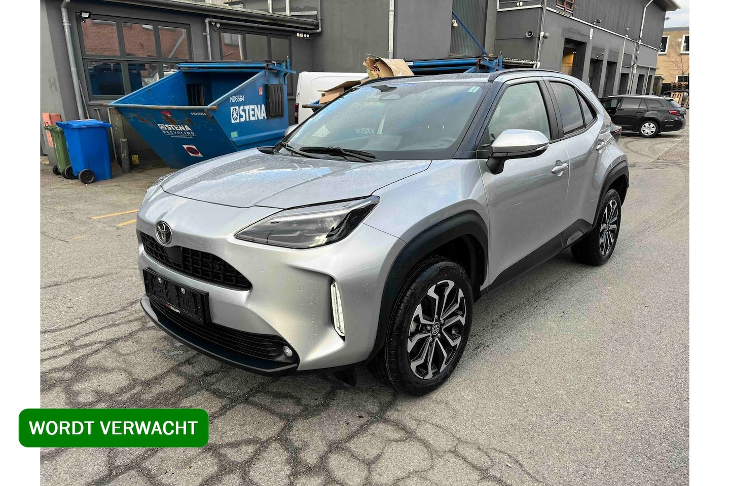 Toyota Yaris Cross - 1.5 Hybrid 115 Business Plus |Navi|Carplay|Stoel en stuurverwarming|PDC V+A| - AutoWereld.nl