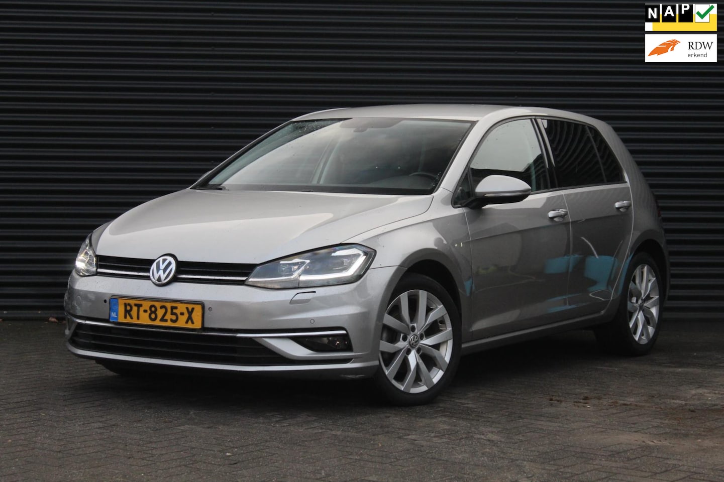 Volkswagen Golf - 1.4 TSI Highline | LED | Apple carplay | Adapt. Cruise | - AutoWereld.nl