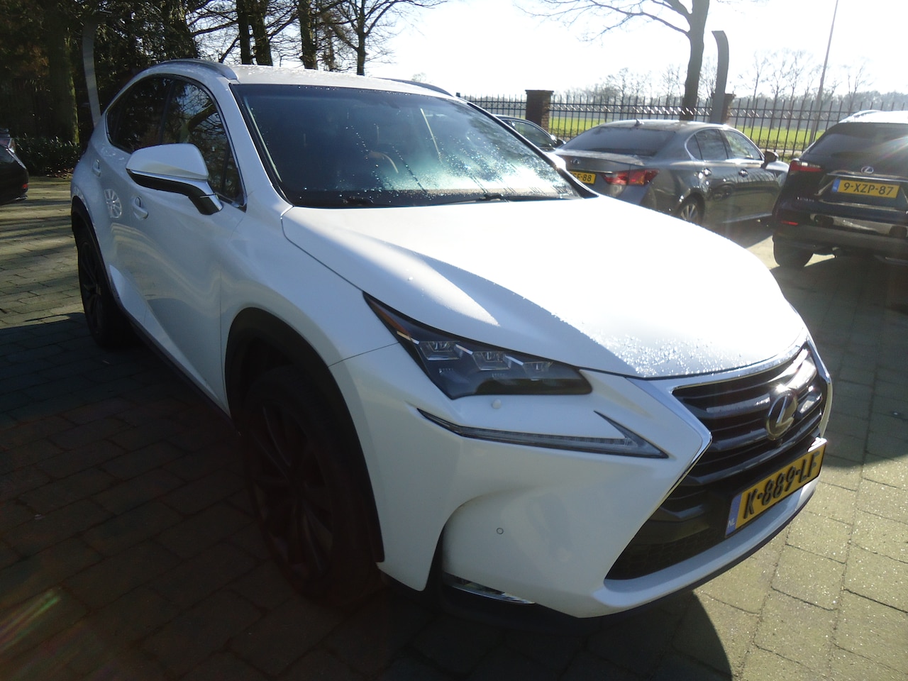 Lexus NX - 300h AWD President Line betreft een originele president uitvoering - AutoWereld.nl