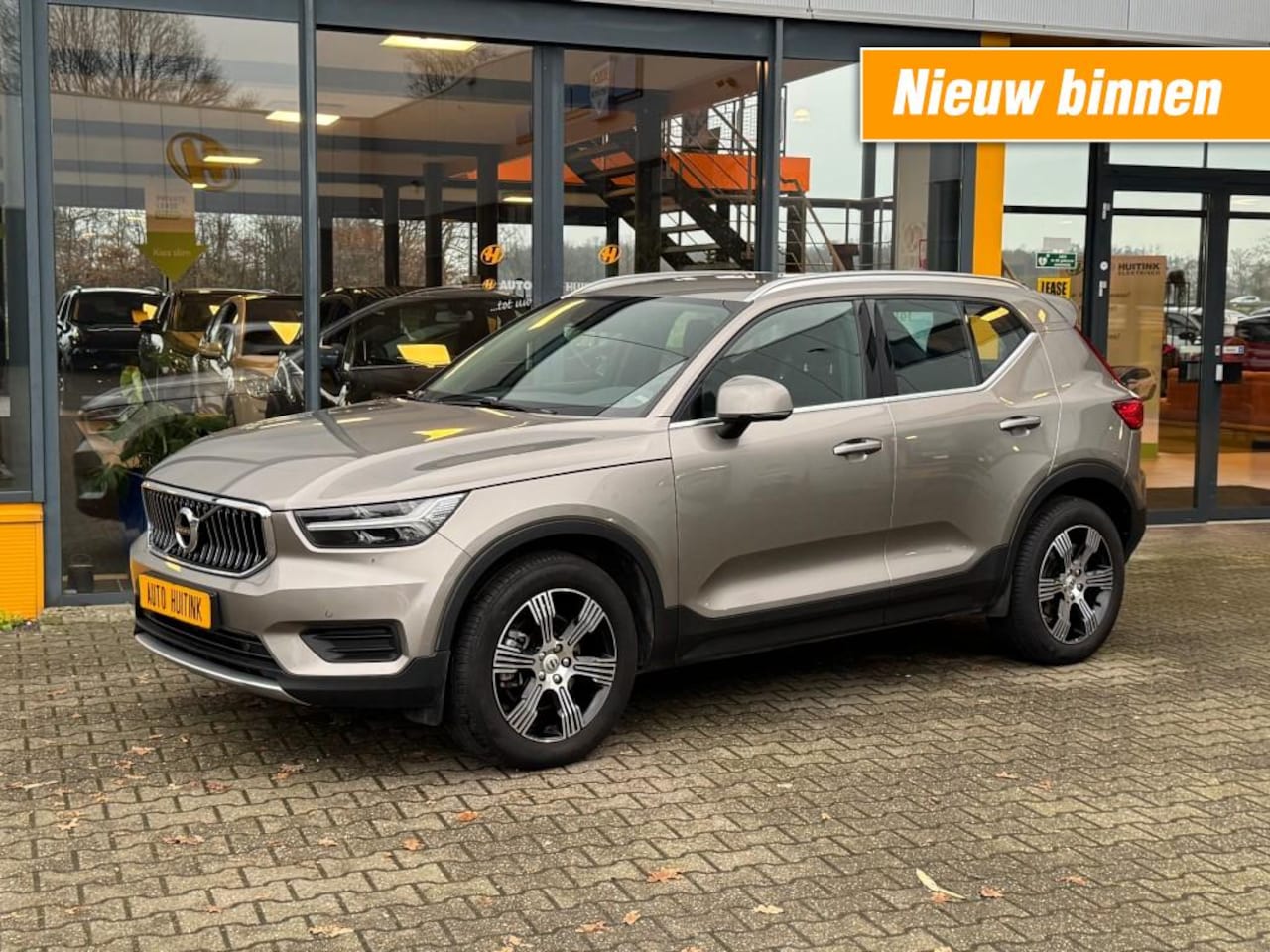 Volvo XC40 - 1.5 T4 Inscription - camera - navi - leer - elect achte - AutoWereld.nl