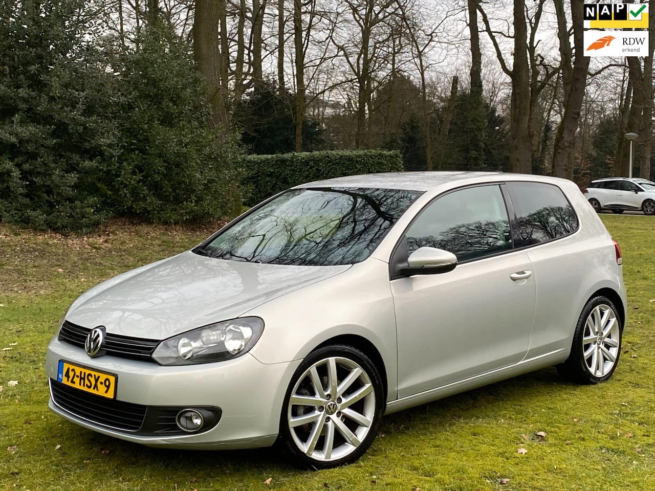 Volkswagen Golf - 1.4 TSI Highline RIJDT SUPER/MOOIE AUTO/NAVI - AutoWereld.nl