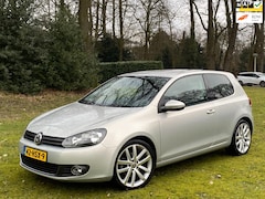 Volkswagen Golf - 1.4 TSI Highline RIJDT SUPER/MOOIE AUTO/NAVI