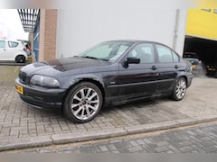 BMW 3-serie - 316i Schade auto