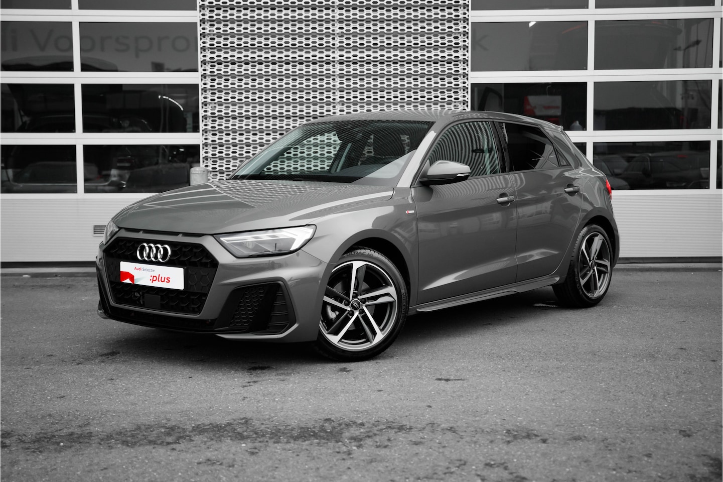 Audi A1 Sportback - 30 TFSI 110pk S-Line | Adaptive Cruise | Keyless | Stoelverwarming | 17" - AutoWereld.nl