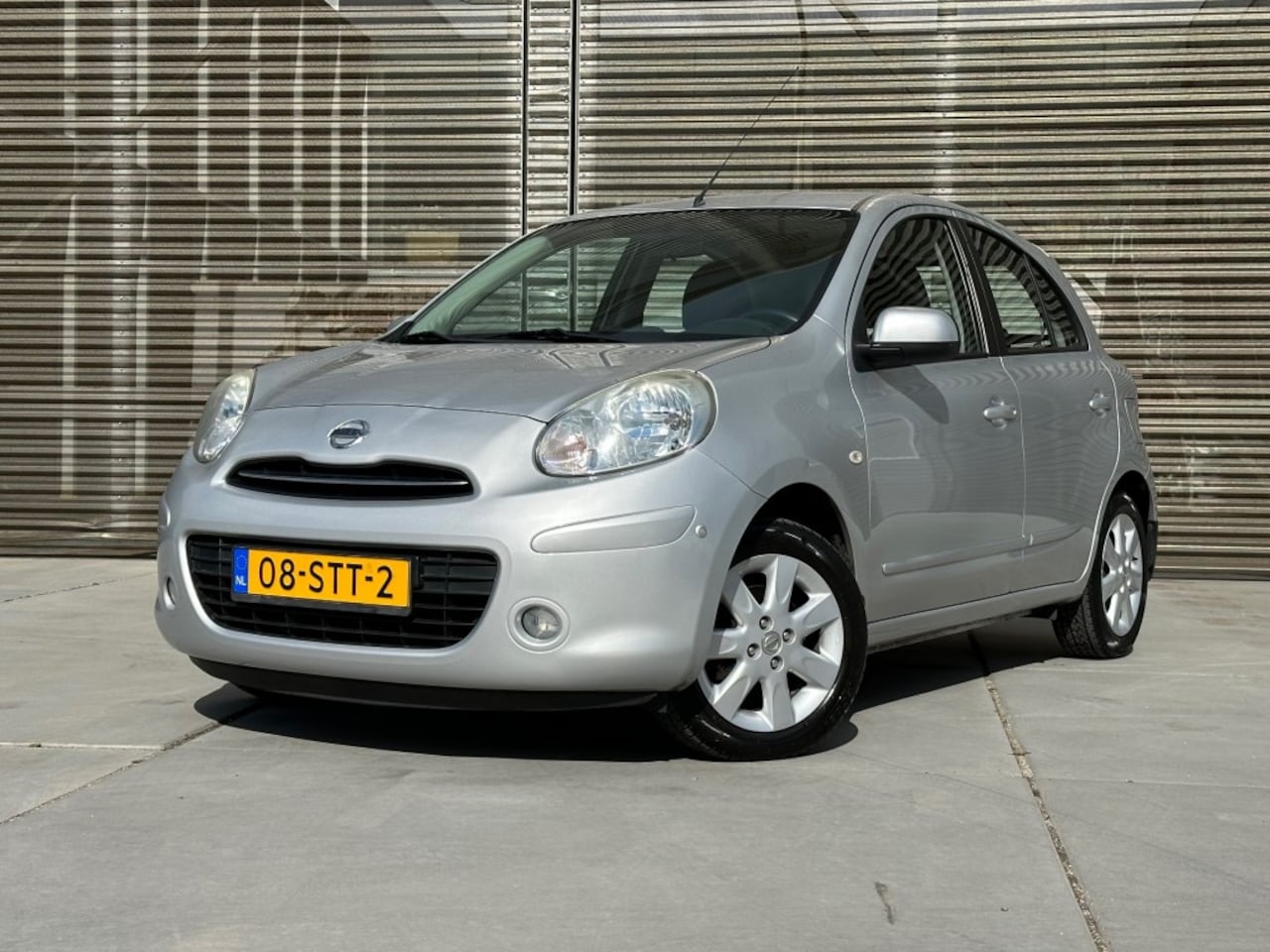 Nissan Micra - 1.2 DIG-S CONNECT ED AIRCO/NAVI/LM VELGEN !! - AutoWereld.nl