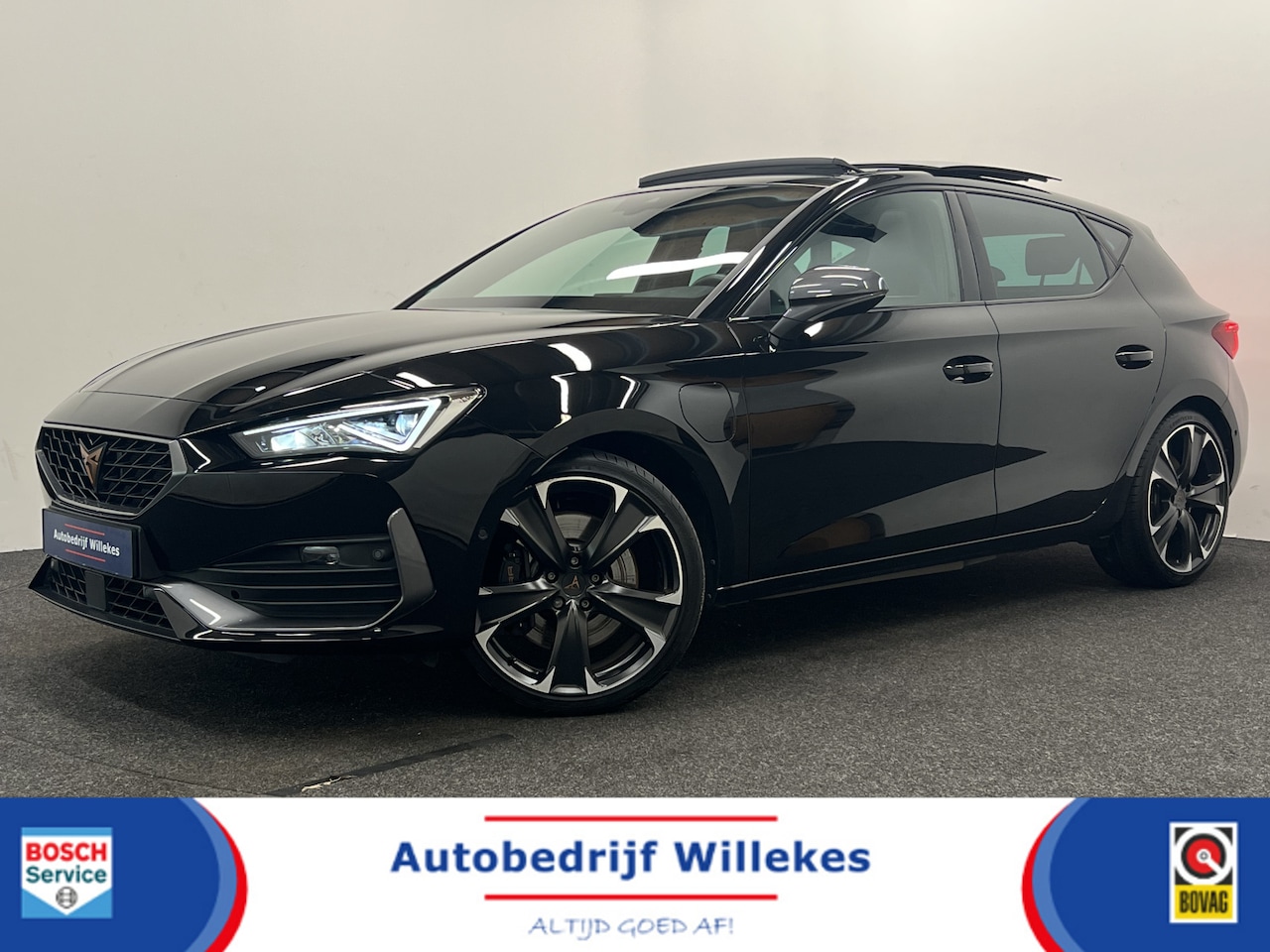 CUPRA Leon - 1.4 e-Hybrid VZ Performance 245PK | PANO | STOEL-/STUURVERWARMING | KEYLESS | ACC | CAMERA - AutoWereld.nl