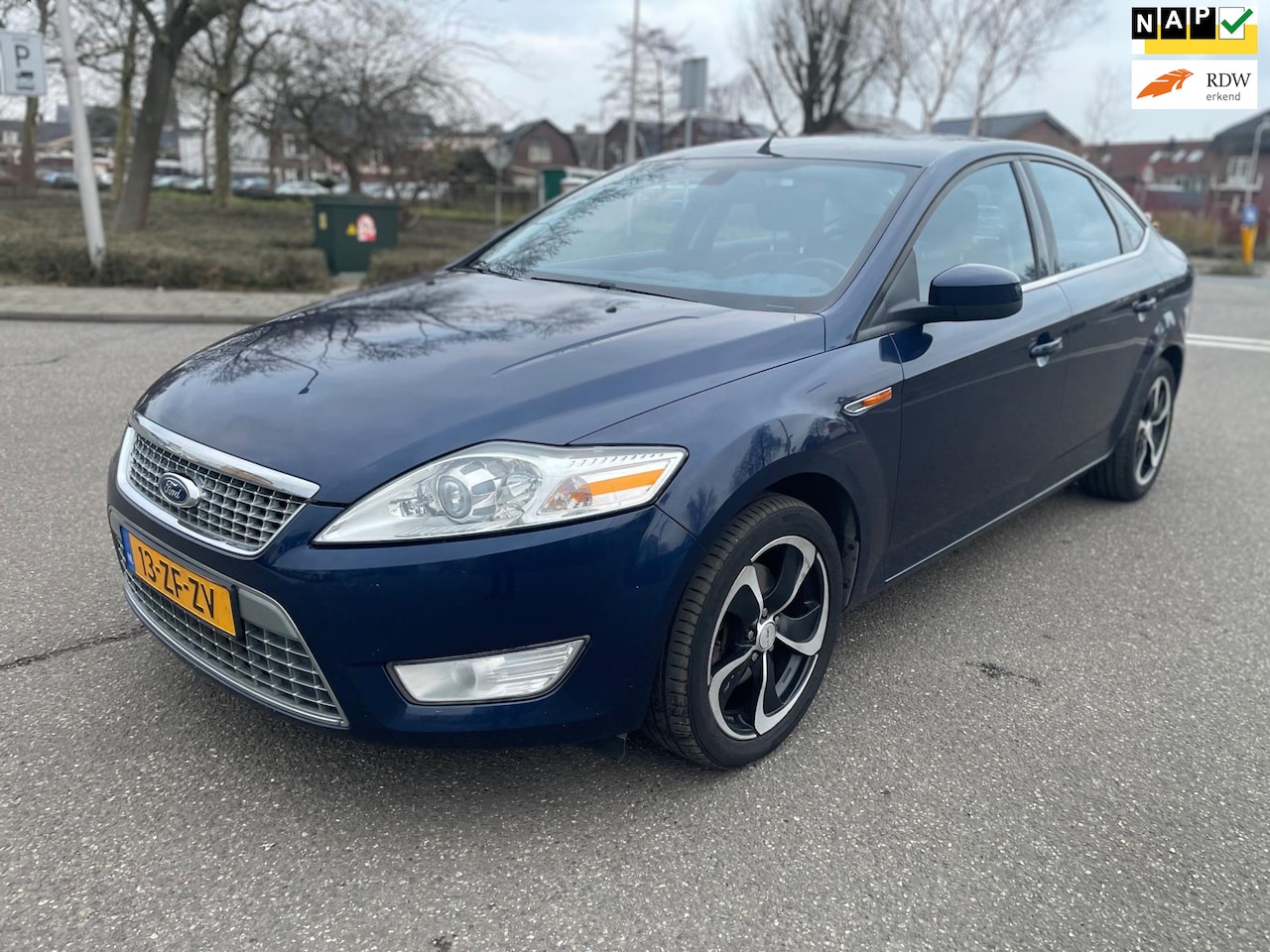 Ford Mondeo - 2.0-16V Titanium / airco / cruise.control / lmv / elek.pakket / trekhaak / leder / stoelve - AutoWereld.nl