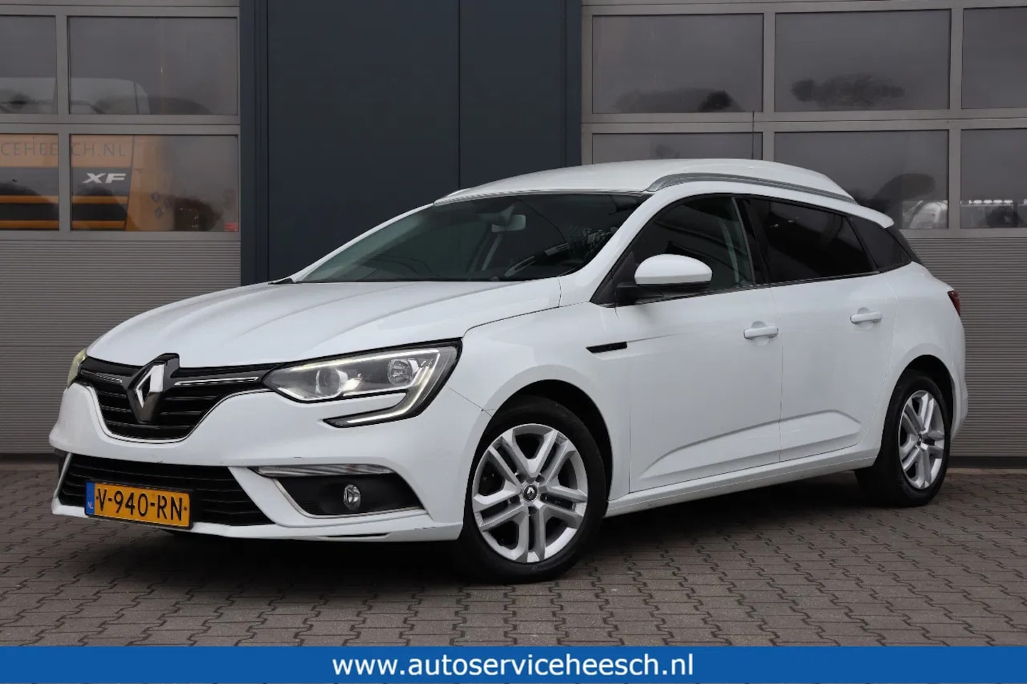 Renault Mégane - 1.5 dCi Expression l AIRCO l NAVI l CRUISE l DEALER ONDERHOUDEN - AutoWereld.nl