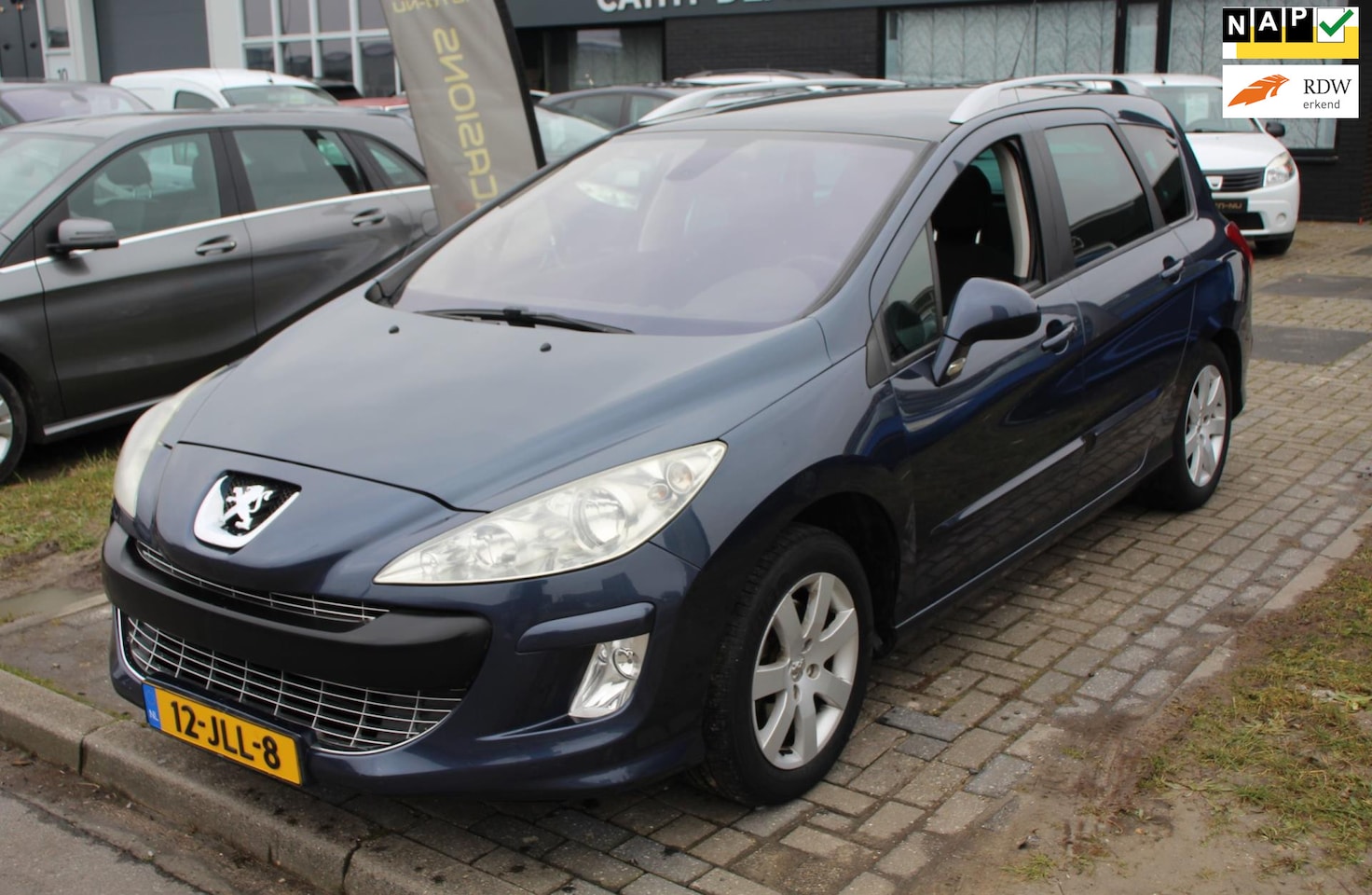 Peugeot 308 SW - 1.6 XT 7-Persoons Panoramadak, Navigatie Trekhaak Climate Cruise - AutoWereld.nl