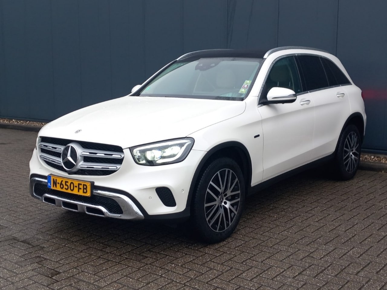 Mercedes-Benz GLC-klasse - 300e 320pk 4MATIC 9G-TRONIC Business Solution Luxury - AutoWereld.nl