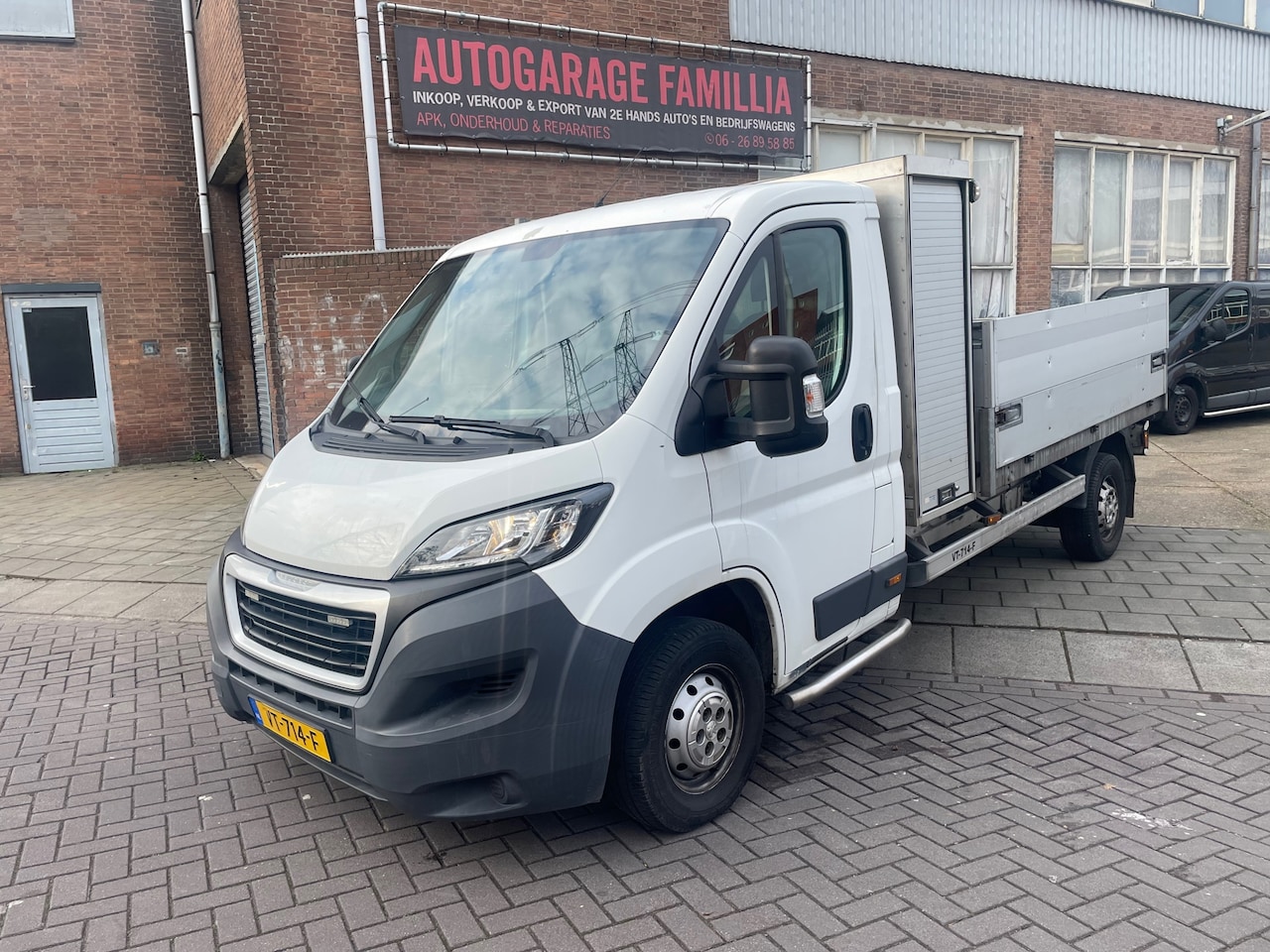 Peugeot Boxer - 335 2.2 HDI L3 XR 335 2.2 HDI L3 XR - AutoWereld.nl