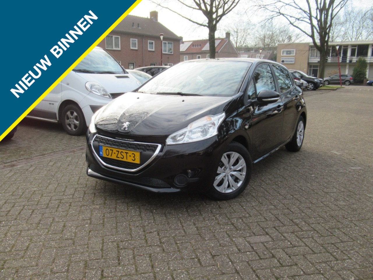 Peugeot 208 - 1.0 VTi Active NW Gr. Beurt+APK+Distributieset RIJKLAAR! - AutoWereld.nl