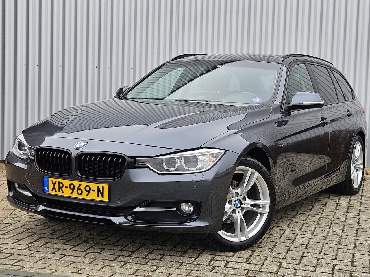 BMW 3-serie Touring - 316i Executive /Automaat/Xenon/Pano! - AutoWereld.nl