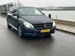 Mercedes-Benz B-klasse - 200 Ambition AUT LED LEDER NAVI CAMERA