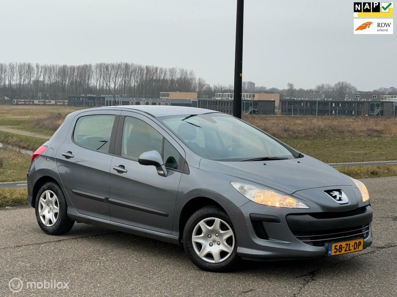 Peugeot 308 - 1.4 VTi X-line Airco |Elektr Ramen |Nap |Boekjes - AutoWereld.nl