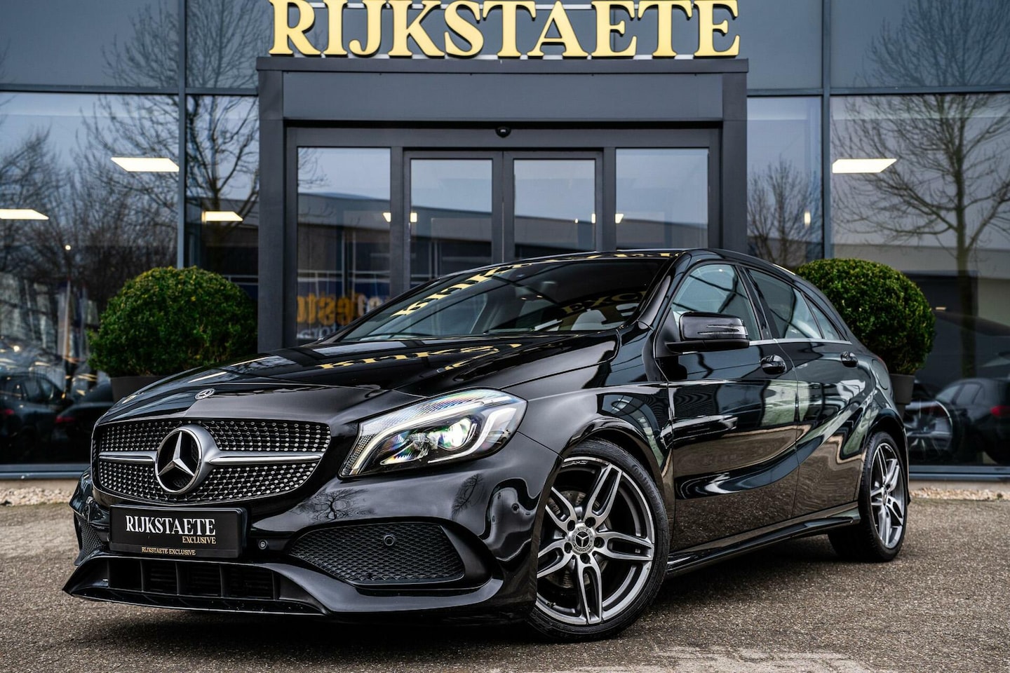 Mercedes-Benz A-klasse - 180 Ambition|NAV|CAMERA|AMG-PAKKET|18'' - AutoWereld.nl