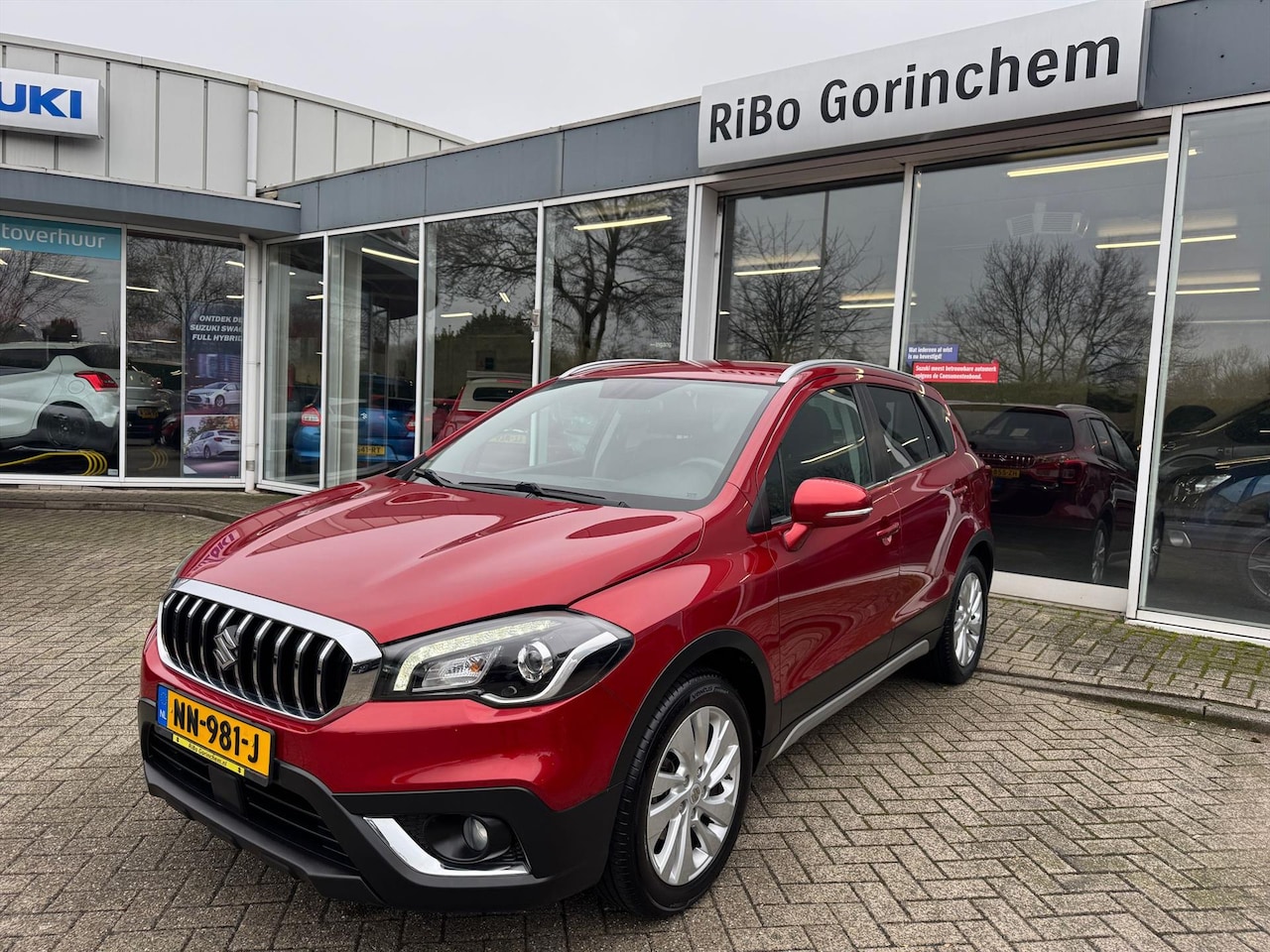 Suzuki SX4 S-Cross - 1.0 Boosterjet 112PK Exclusive - AutoWereld.nl