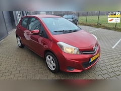 Toyota Yaris - 1.0 VVT-i Comfort Navigatie Achterruitrijcamera Trekhaak Metallic 5-Deurs Electrische Spie