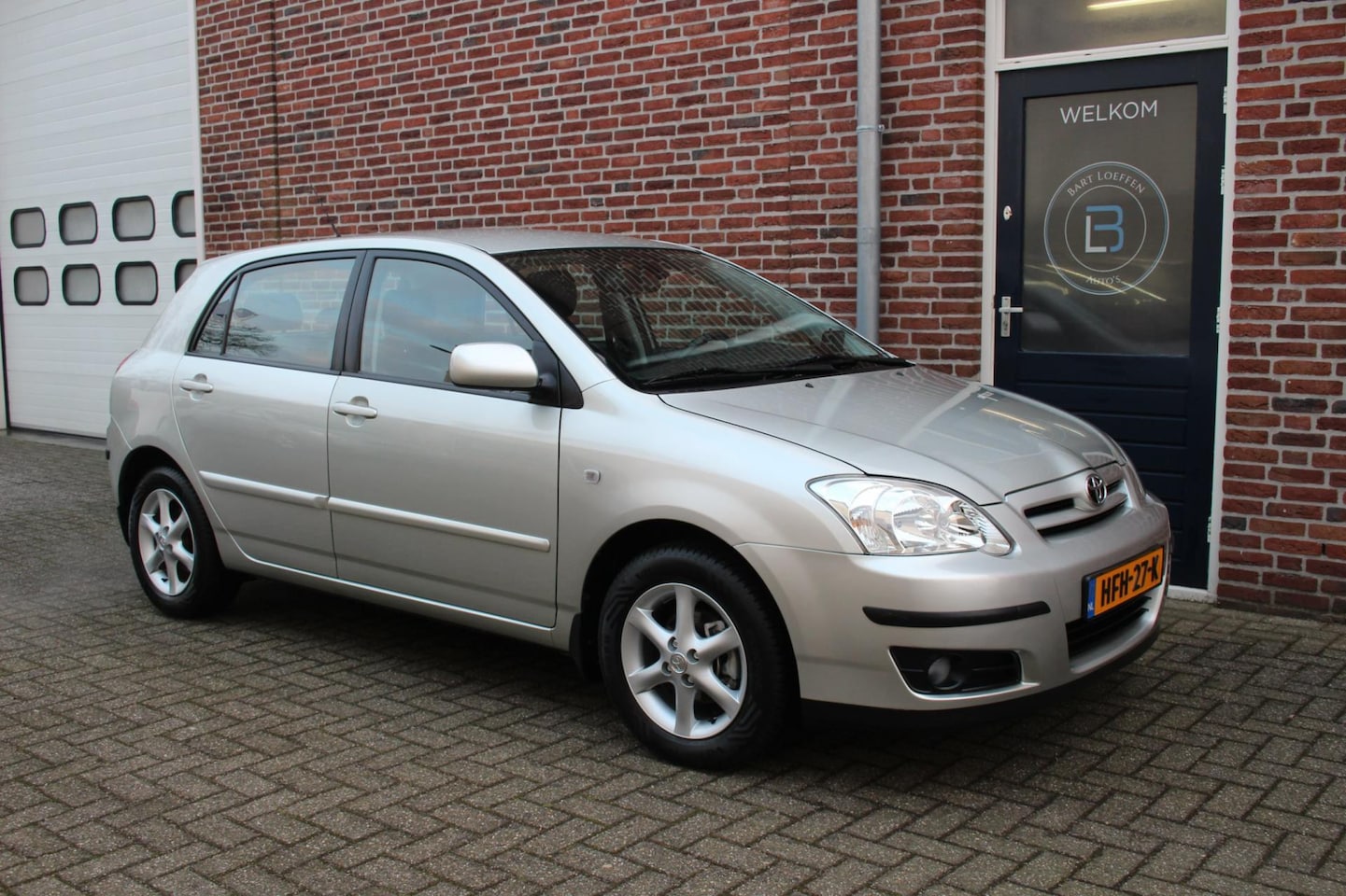 Toyota Corolla - 1.6 VVT-i Linea Sol 5-Deurs * Automaat / Clima / Camera * - AutoWereld.nl