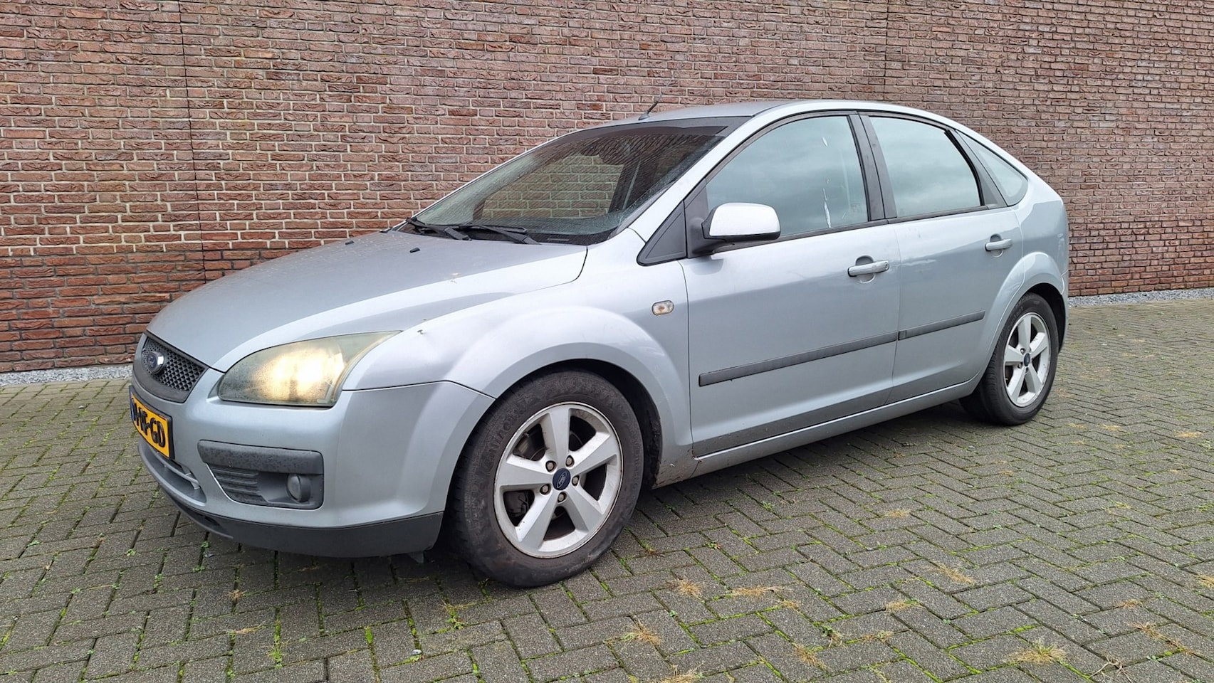 Ford Focus - 1.6-16V First Edition 1.6-16V First Edition - AutoWereld.nl