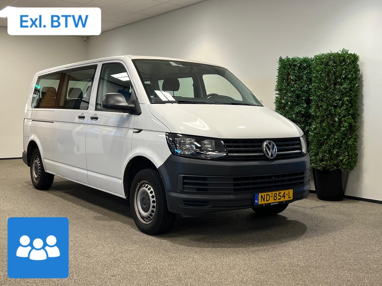 Volkswagen Transporter - L2H1 Personenbus 9-pers. (2-2-2-3) - AutoWereld.nl