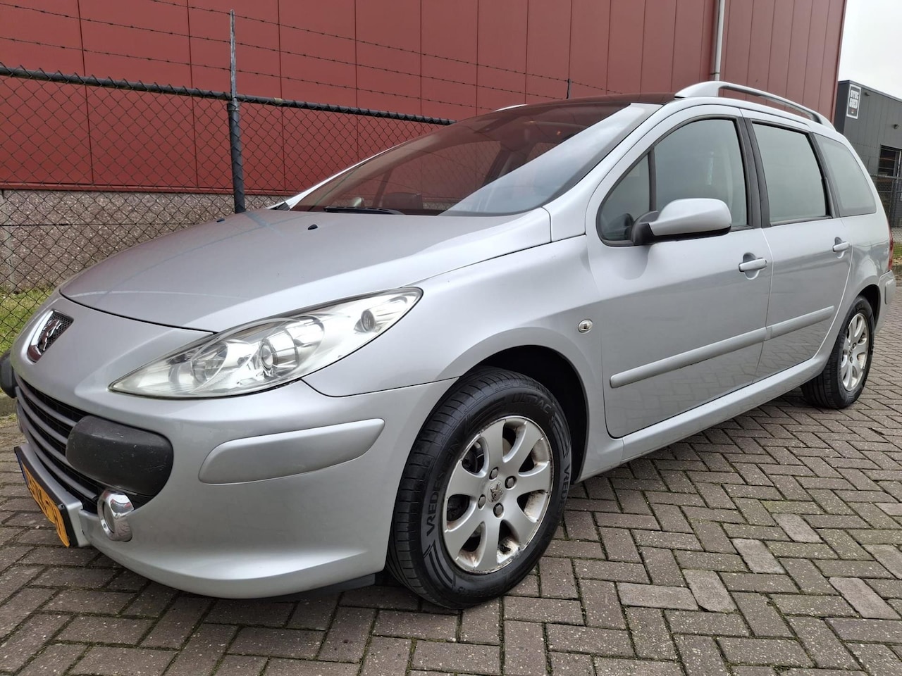 Peugeot 307 SW - 1.6-16V Premium 1.6-16V Premium - AutoWereld.nl