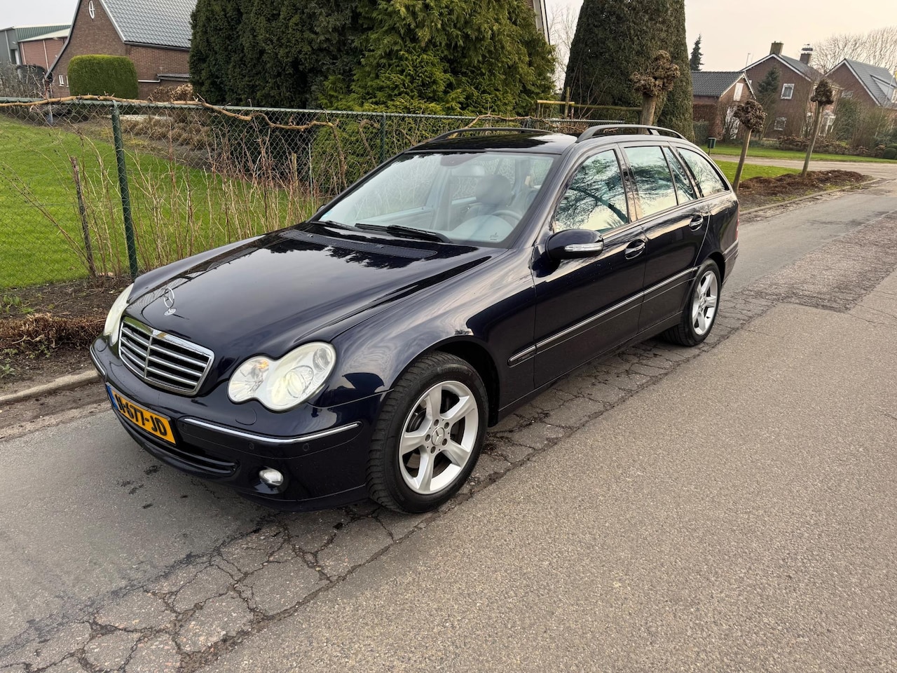 Mercedes-Benz C-klasse Combi - 230 Classic Airco Cruise Navi Automaat Stoelverwarming - AutoWereld.nl