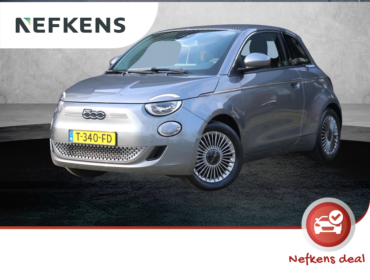 Fiat 500 - 42 kWh 118PK | Navigatie | Achteruitrijcamera | Parkeersensoren Voor en Achter | Voorstoel - AutoWereld.nl