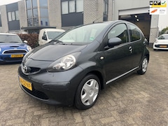 Toyota Aygo - 1.0-12V + Automaat Nap