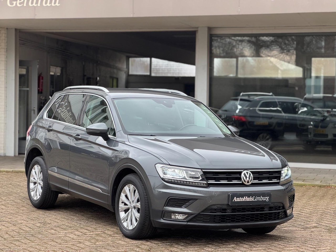 Volkswagen Tiguan - 1.5 TSI ACT Comfortline Business |Nav|Clima|Automaat|150PK - AutoWereld.nl