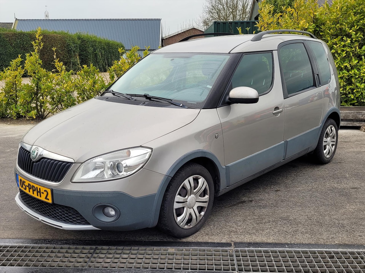 Skoda Roomster - 1.2 TSI Ambition | Clima | Cruise | Trekhaak | Elek. Pakket - AutoWereld.nl