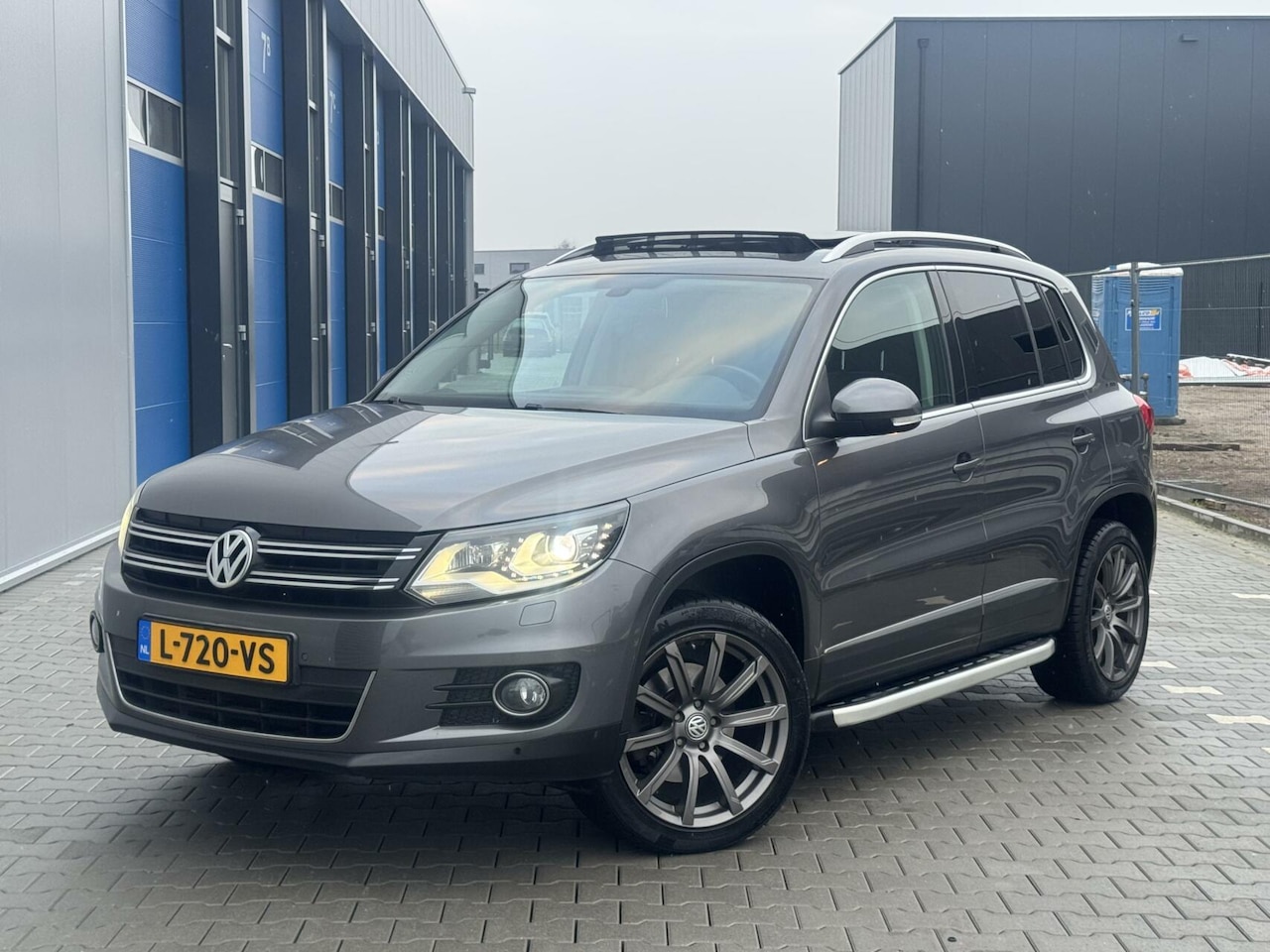 Volkswagen Tiguan - 2.0 TSI 4Motion Xenon | Pano | Dyna | DSG - AutoWereld.nl