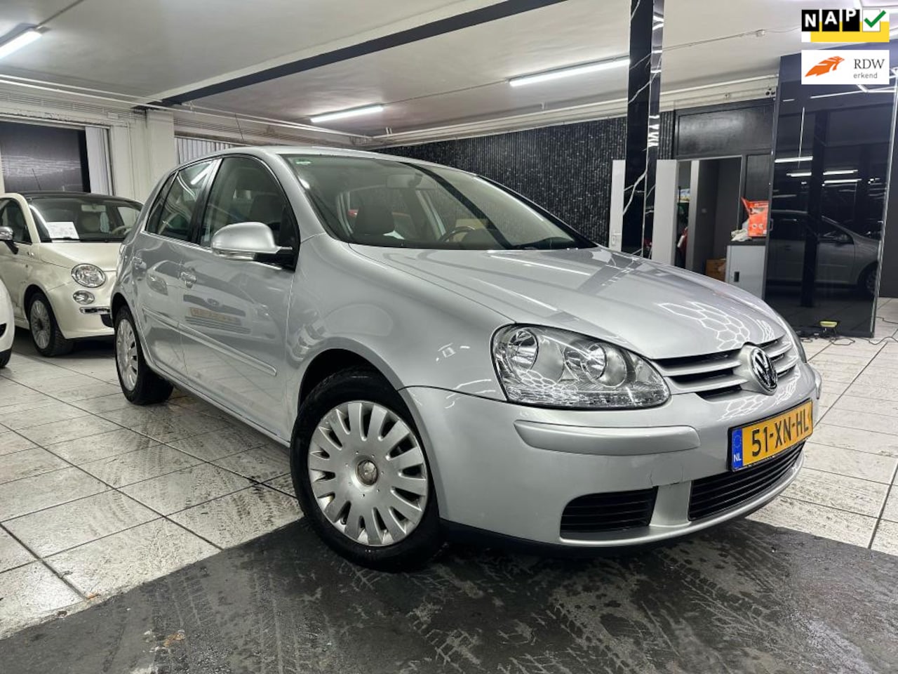 Volkswagen Golf - 1.6 FSI Optive 4 1.6 FSI Optive 4 - AutoWereld.nl