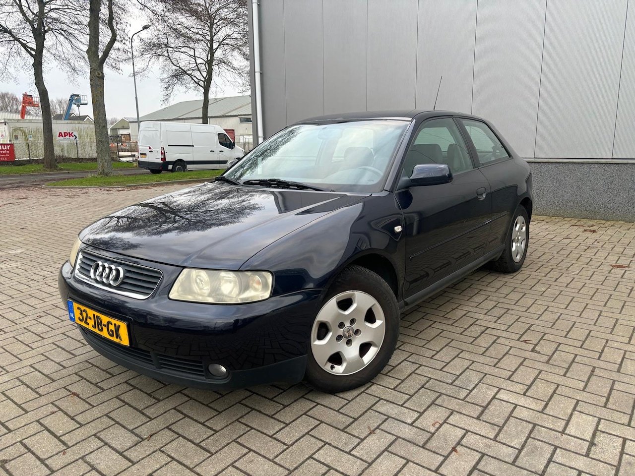 Audi A3 - 1.6 Ambiente airco/cruise - AutoWereld.nl