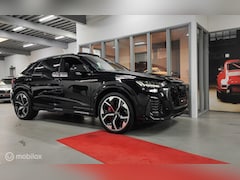 Audi RSQ8 - 4.0 TFSI RS Q8 quattro KERAMISCHE REMMEN CARBON PAKK. NIGHT VISION TV BANG OLUFSEN VOL OPT