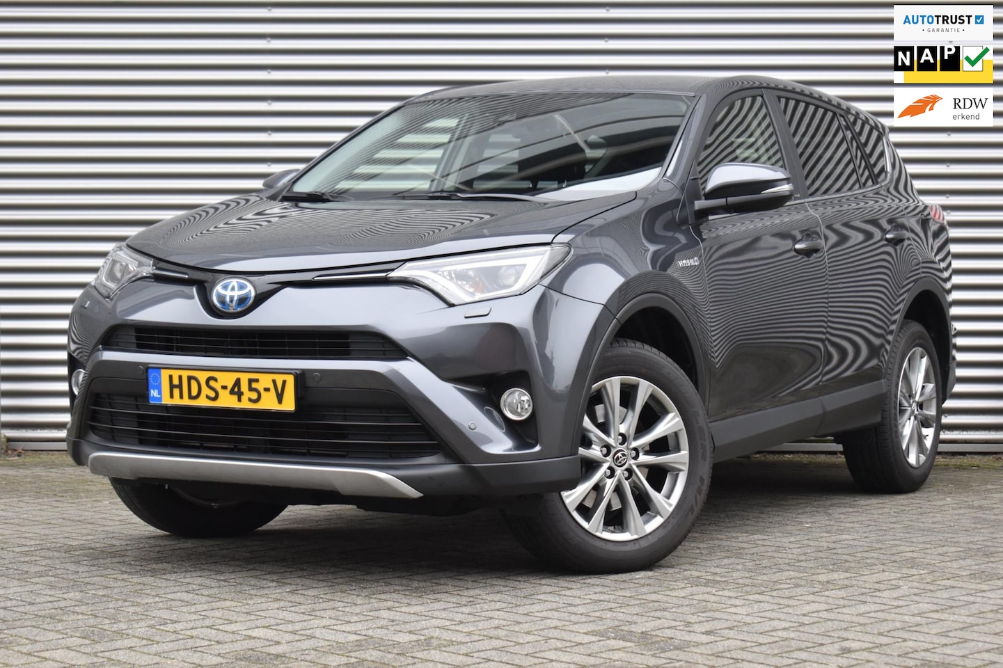 Toyota RAV4 - 2.5 Hybrid Dynamic 2.5 Hybrid Dynamic, Airco, Ecc, Cruise, Navi, Pdc. - AutoWereld.nl