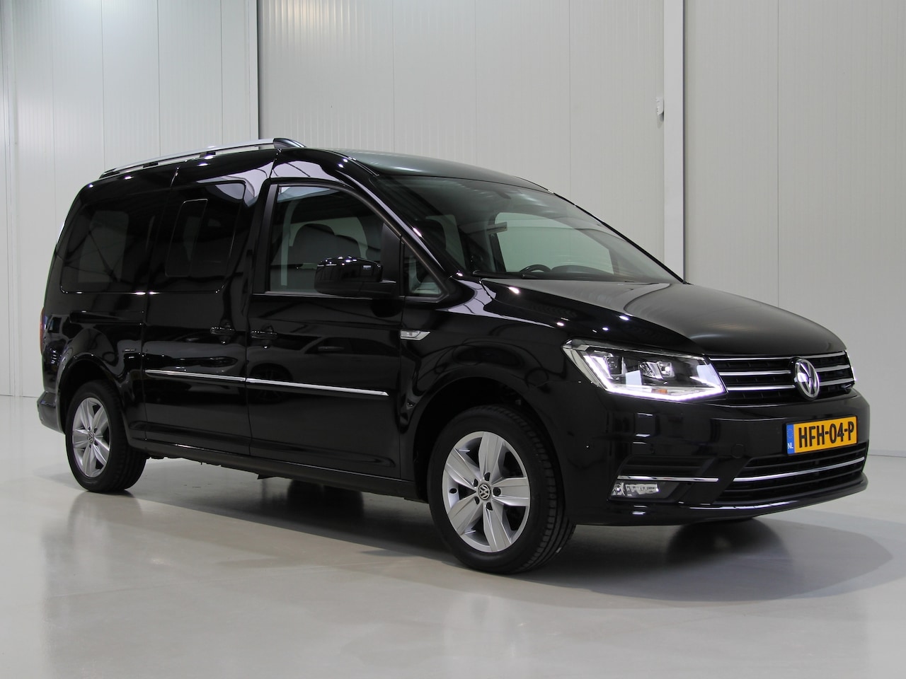 Volkswagen Caddy Maxi - 1.4 TSI 130pk DSG Highline - AutoWereld.nl