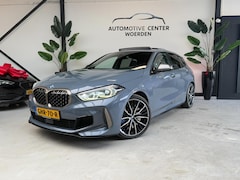 BMW 1-serie - M135i xDrive 306PK PANO HUD KUIP HARMAN KARDON