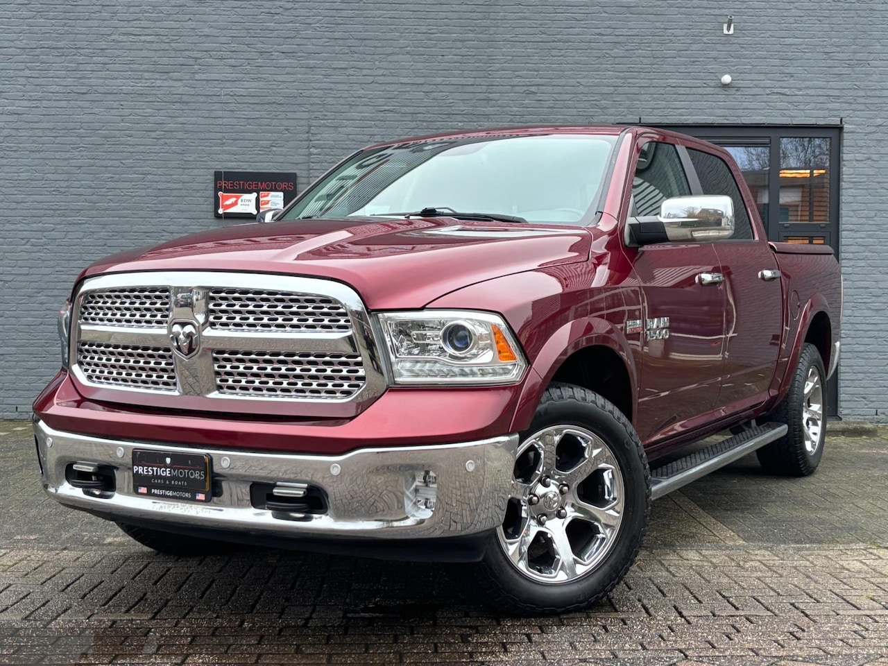 Dodge Ram 1500 - Laramie 5.7L V8 Hemi 401PK CrewCab LPG 4X4 LAGE BIJTELLING | MARGE - AutoWereld.nl