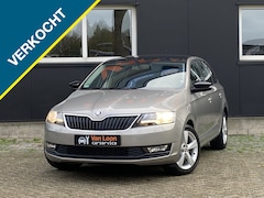 Skoda Rapid Spaceback - 1.4TSI Aut. Style/Panodak/Trekhaak/Navi/Apple Carplay/DSG