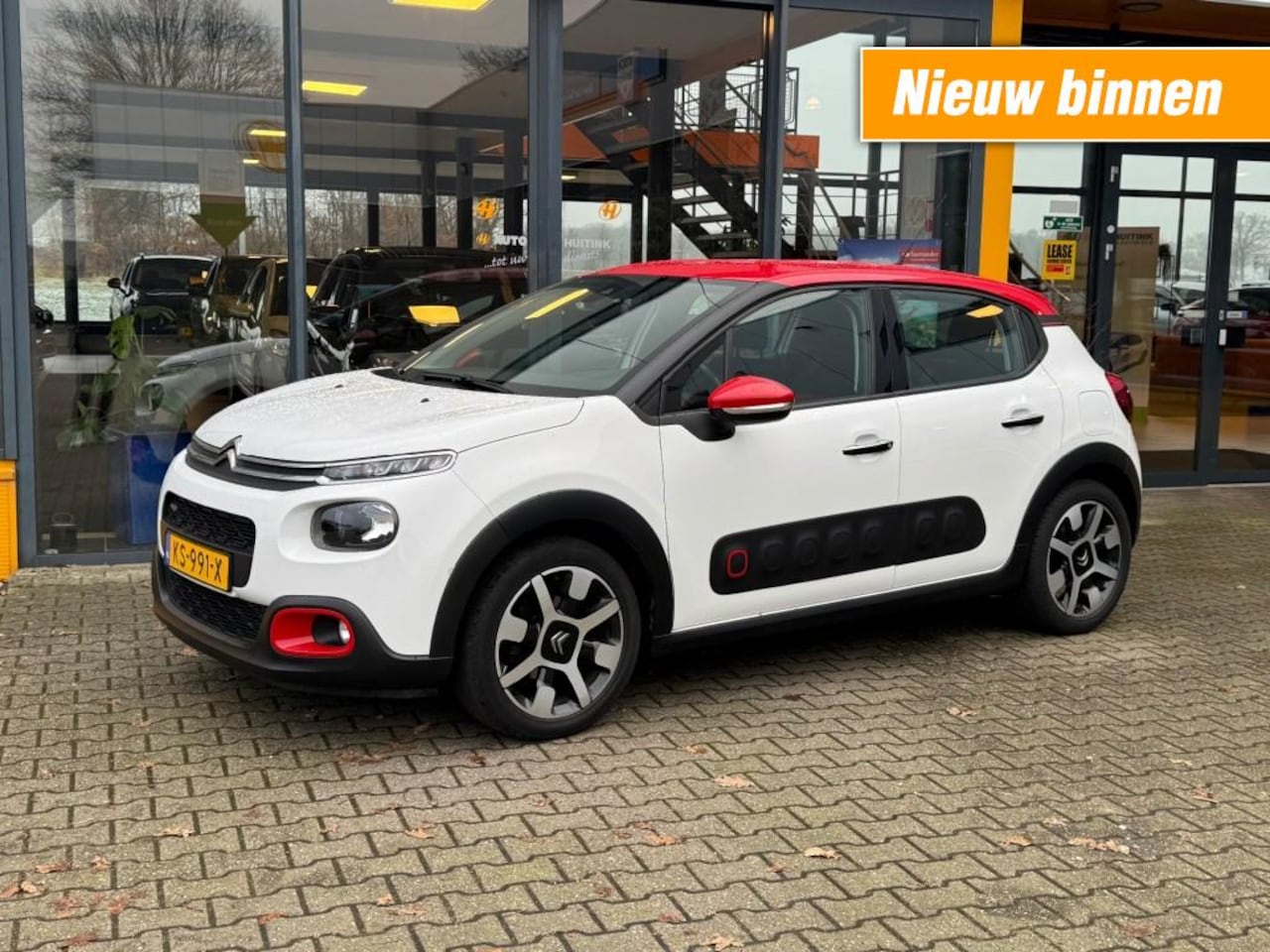 Citroën C3 - 1.2 PTure Tech Shine - Navi - camera - AutoWereld.nl