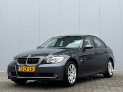 BMW 3-serie - 318i Business Line Automaat|Leder|StoelV