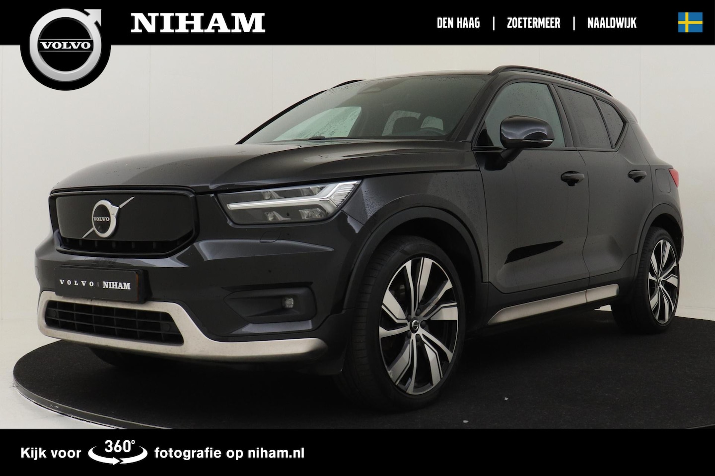 Volvo XC40 - RECHARGE P8 AWD R-DESIGN -PANO.DAK|360°CAM|LEDER|ADAP.LED|HARMAN/KARDON - AutoWereld.nl