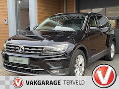 Volkswagen Tiguan - 1.5 TSI ACT Highline, Navi, Trekh, Camera, App