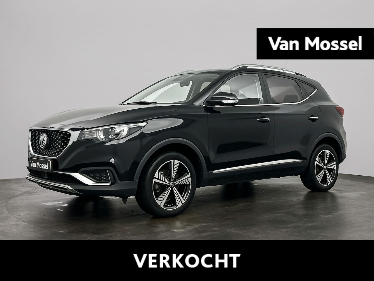 MG ZS - EV Luxury 45 kWh | Privacy Glass | Panorama Schuif/Kanteldak | Leder | Carplay / Android A - AutoWereld.nl