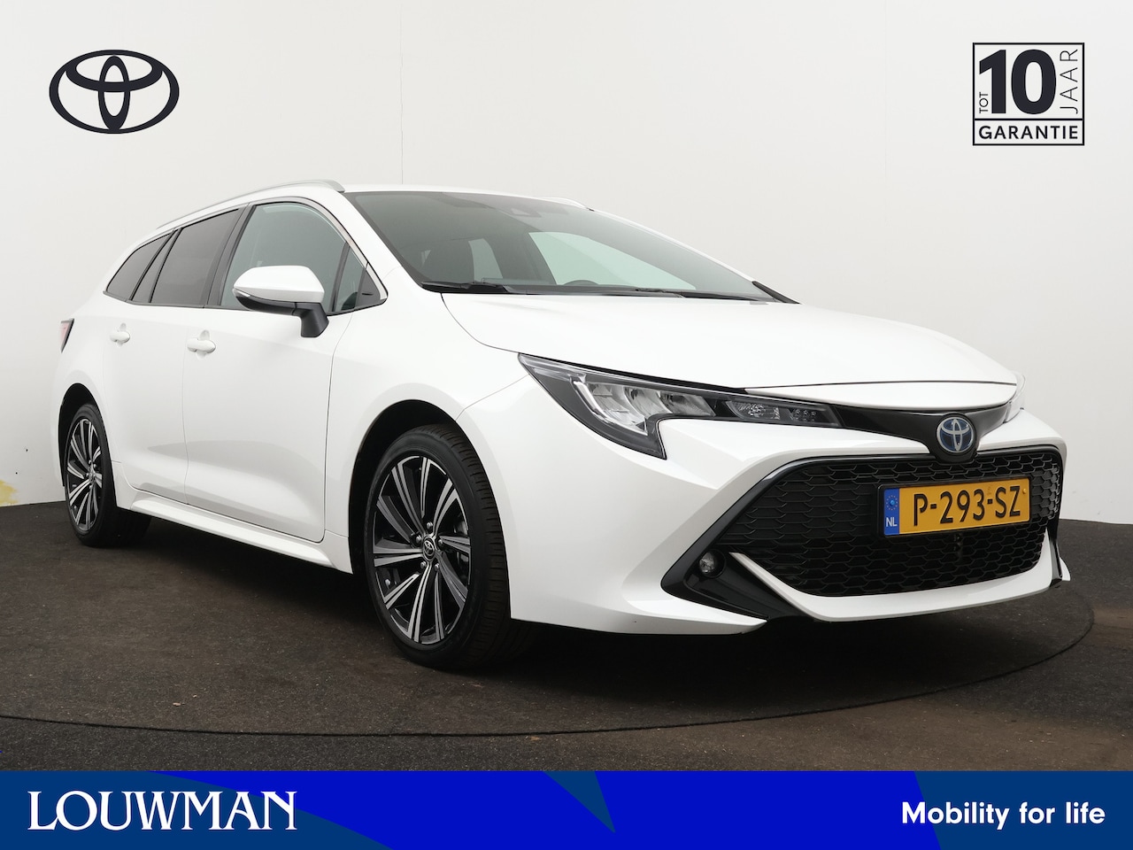 Toyota Corolla Touring Sports - 1.8 Hybrid Dynamic | LM velgen | Camera | Stoelverwarming | Draadloze telefoonlader | Crui - AutoWereld.nl